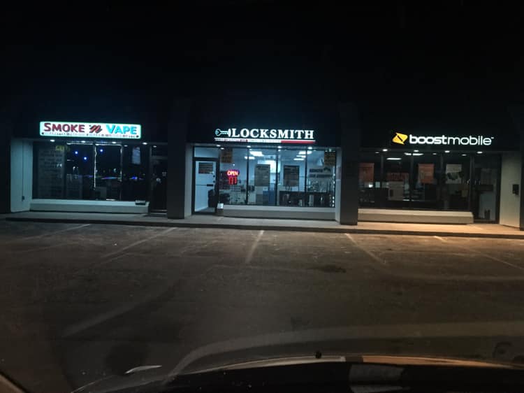 Locksmith services in Middlebury, CT by AAA&B Locksmith LLC
